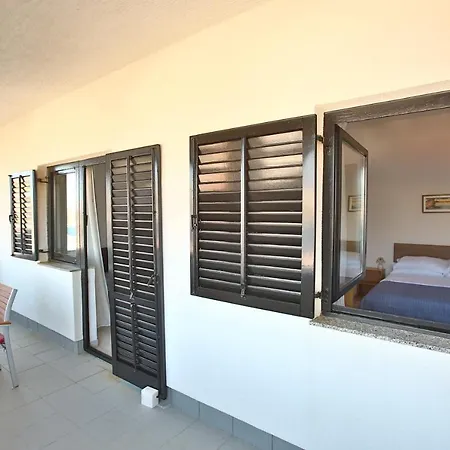 Appartement Branko Pag Town